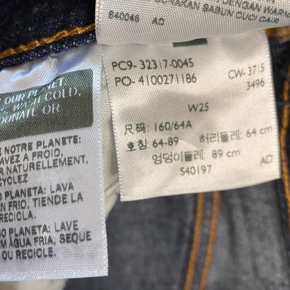 Levi’s Dark Wash 501 Denim Cutoff Shorts - Picture 3 of 7